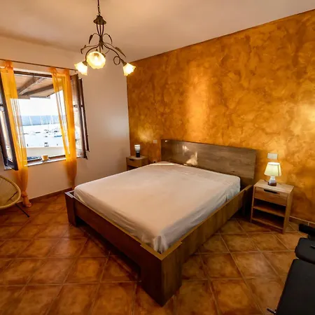 Villa Baia Marina With Private Jacuzzi *