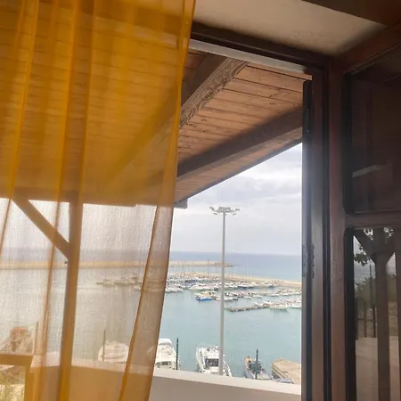 Baia Marina Villa *